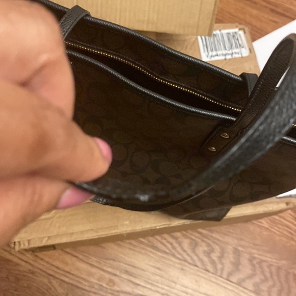 City Zip Tote In Signature Canvas Preloved SOLD - Picture 12 of 16